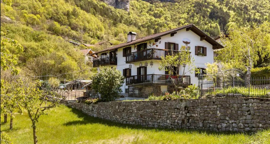 B&B Haus Senter Trambileno Exteriör bild